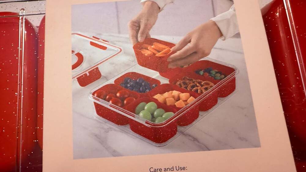 CWC Cook With Color 8 Compartment Snack Box Lunch Container BPA Free Red New - Picture 3 of 5